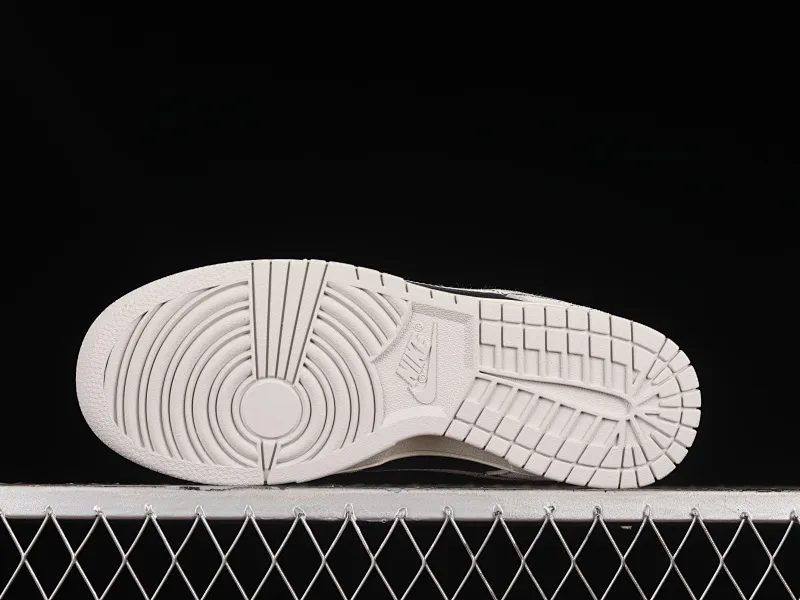 All categories Nk SB Dunk series Nk SB Dunk Low low-top sneakers Nk Dunk Low black dust color SB smashed backboard fashion casual sneakers DO9776-001